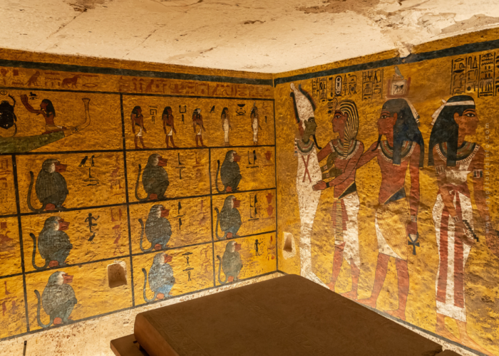 Why is Tutankhamun's tomb so important?tomb of Tutankhamun: Essential Guide for First-Time Travelers